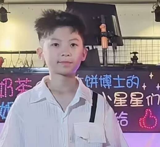 黄辰忻-大饼博士的小星星们应援站