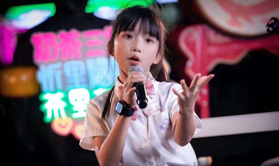 夏日演唱会-大饼博士的小星星们应援站