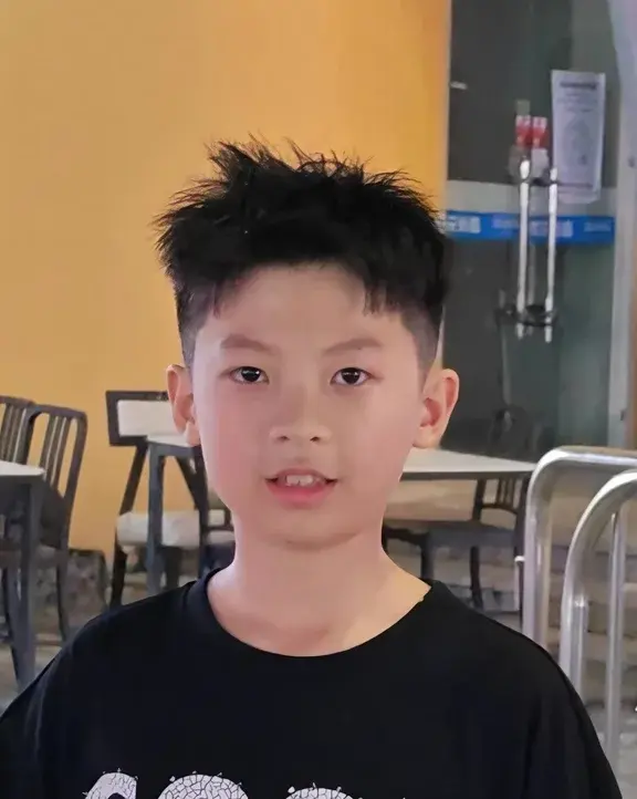 黄辰忻-大饼博士的小星星们应援站